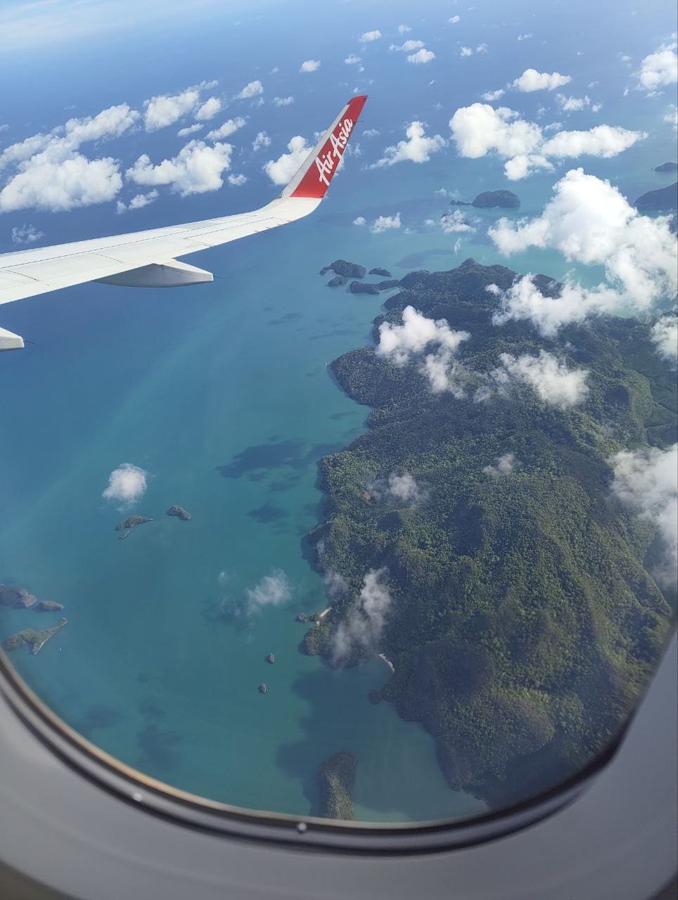 Вылет с Лангкави: острова и море из иллюминатора AirAsia